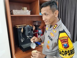 AKBP Andin Wisnu, Kapolres Ponorogo yang Jago Racik Kopi Bak Barista