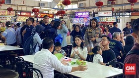 Gibran Kunjungi Pasar Atom Surabaya: Jalan-jalan Saja