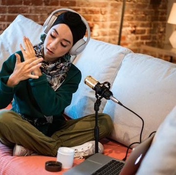 11 Pekerjaan yang Bisa Dilakukan dari Rumah untuk Kamu yang Ingin Work From Home!