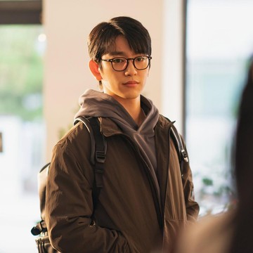 Idol-Aktor Jinyoung GOT7 Ceritakan Pengalamannya Membintangi Drakor 'The Witch'