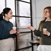 Gunakan 7 Kalimat Ini dalam Percakapan untuk Membuatmu Terlihat Cerdas, Menurut Ilmu Psikologi