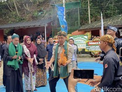 Fadli Zon Main Bola Api di Sukabumi dan Canangkan Rutan Jadi Museum