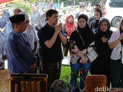 Indra Bekti Ungkit Kenangan Bareng Mendiang Ibu Sambung