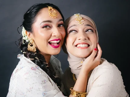 5 Potret Kekompakan Bella dan Chiki Fawzi yang Berulang Tahun di Tanggal yang Sama