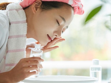 Empaskan Jerawat dengan Double Cleansing, Ini Caranya
