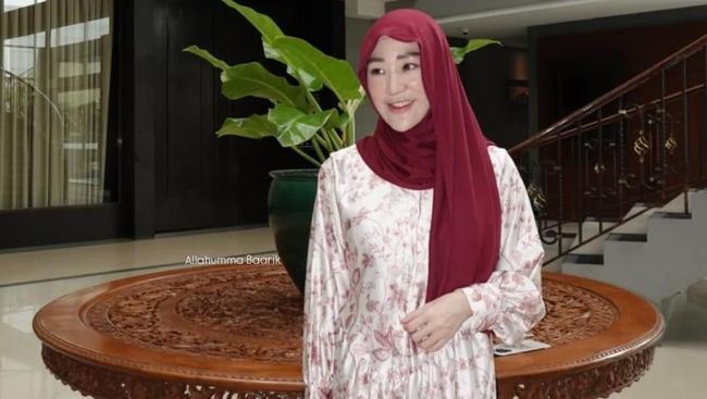 Beda Agama, Larissa Chou Kompak Rayakan Imlek dengan Keluarga