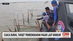VIDEO: Cuaca Buruk, Target Pembongkaran Pagar Laut Mundur