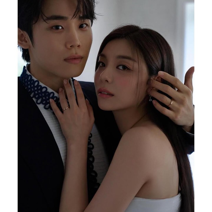 <p>Jalinan asmara Ailee dengan pemeran Single's Inferno Season 1, Choi Sihun, mulanya dikonfirmasi Ailee pada bulan Mei 2024. Di tahun yang sama, pasangan tersebut mengumumkan rencana pernikahan pada tanggal 20 April 2025. (Foto: Instagram @aileeonline)</p>
