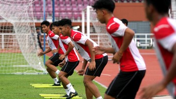 FOTO: Jelang Indonesia vs India, Garuda Jaga Martabat di Sidoarjo