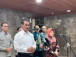 Mentan Klaim Harga Beras Turun Jadi Rp 12.000/Kg