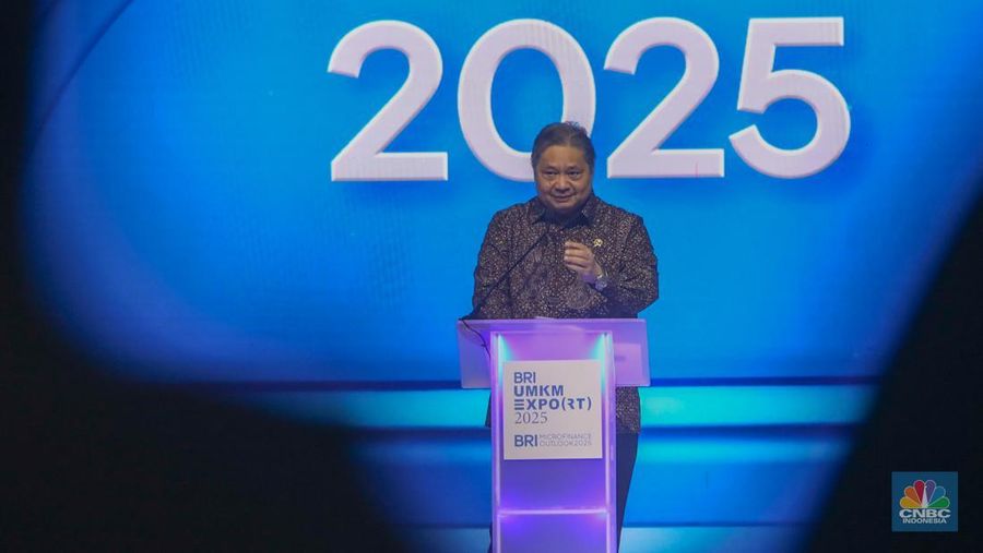 Opening ceremony BRI UMKM EXPO(RT) kemudian BRI Microfinance Outlook 2025 pada Nusantara Hall, ICE BSD, Tangerang, Banten, Kamis (30/1/2025). (CNBC Indonesia/Faisal Rahman)