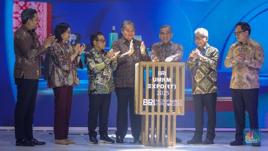 Opening ceremony BRI UMKM EXPO(RT) dan juga BRI Microfinance Outlook 2025 di Nusantara Hall, ICE BSD, Tangerang, Banten, Kamis (30/1/2025). (CNBC Indonesia/Faisal Rahman)