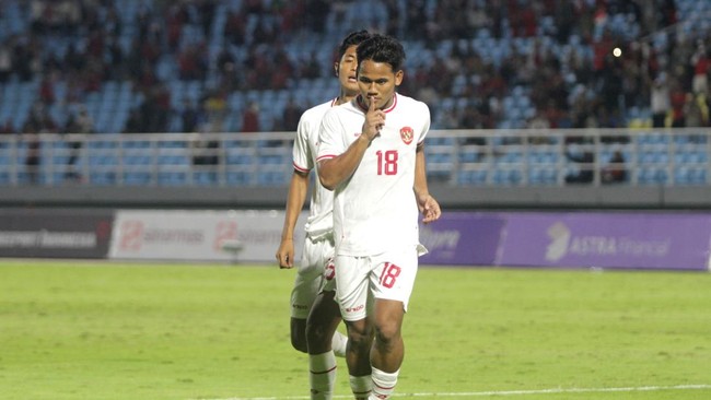 Timnas Indonesia U-20 yang menciptakan banyak peluang unggul 1-0 atas India di babak pertama Mandiri U-20 Challenge Series.