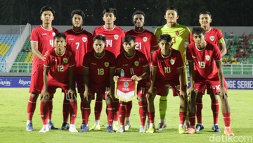 Dukung Timnas Indonesia, Berbuatbaik.id Hadirkan Legenda Sepak Bola dalam Doa Bersama untuk Garuda