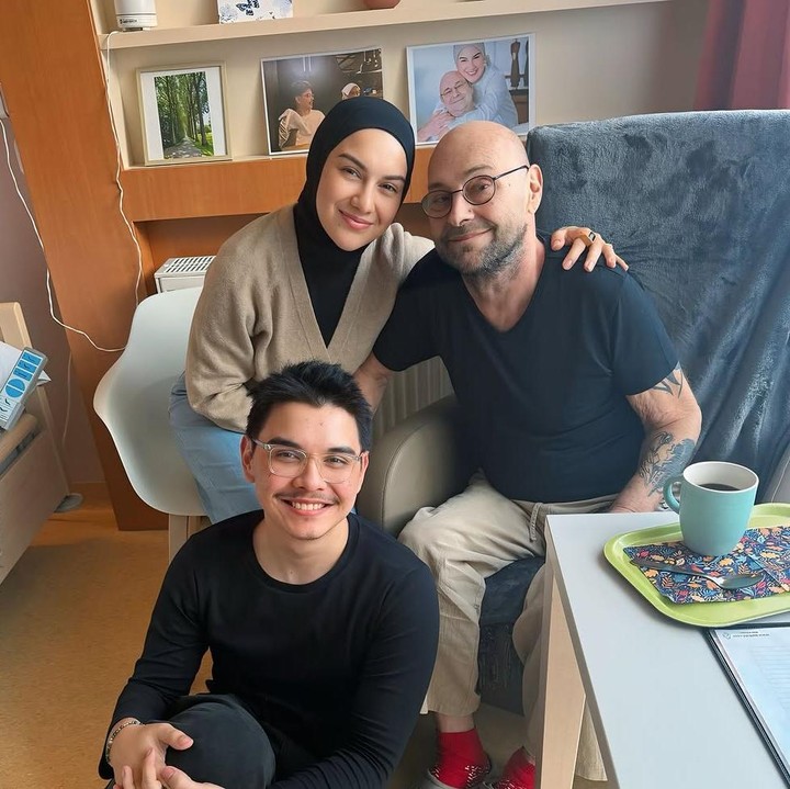 <p>Sebelumnya, Irish membagikan kabar duka melalui unggahan di Instagram Stories. "<em>Rest in Peace</em>. Telah berpulang Ayahanda Kami tercinta Johan Gustaaf Paula De Beule. 29 Januari 2025," tulisnya. (Foto: Instagram@_irishbella_)</p>