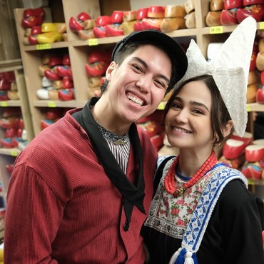 Viral Sikap El Rumi Saat Syifa Hadju Dipegang Fans Agresif