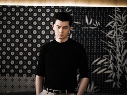 Elliot James Ray Sapa Penggemar di Jakarta