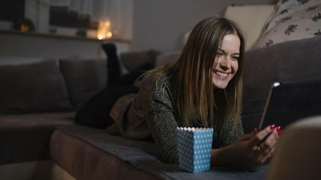 Tipe kepribadian orang yang suka nonton ulang serial favorit