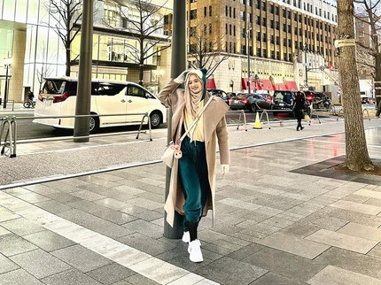 7 Potret Inara Rusli Liburan ke Jepang, Kehabisan Baju hingga Kenakan Kostum Pokemon Snorlax