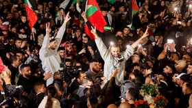 FOTO: Sukacita Pembebasan 110 Tahanan Palestina dari Penjara Israel