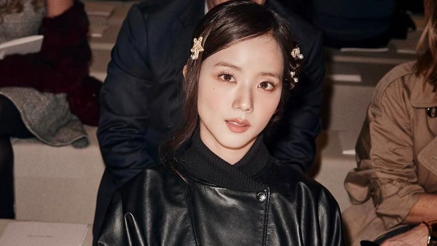 Jisoo BLACKPINK di Fashion Show Christian Dior.