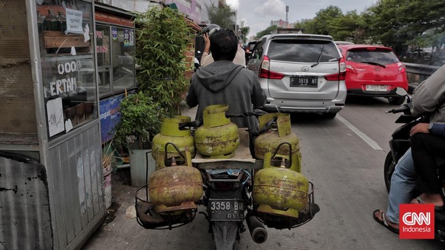Kementerian ESDM menyebut penjual eceran LPG 3 Kg berstatus ilegal dan selama ini menjadi biang kerok subsidi tidak tepat sasaran.