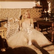 10 Daftar Selebritas Berzodiak Aquarius, Gambarkan Sosok yang Cerdas dan Kreatif!