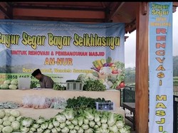 Beli Sayur Bayar Seikhlasnya di Negeri Kahyangan, Uangnya buat Bangun Masjid