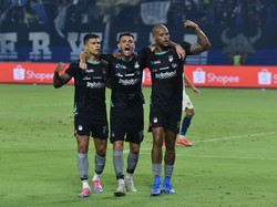 Susunan Pemain Semen Padang Vs Persib Bandung