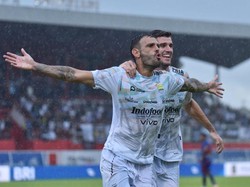Persib Menjauh Dari Kejaran Persija dan Persebaya