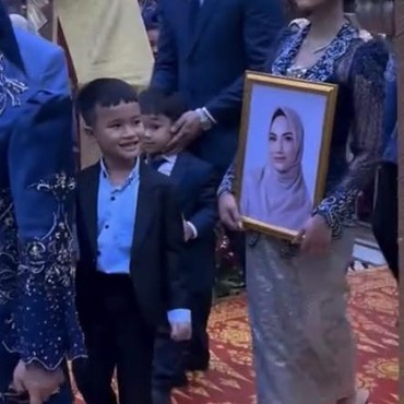 Terungkap, Ini Sosok yang Minta Foto Vanessa Angel & Bibi Dibawa ke Pelaminan Frans Faisal