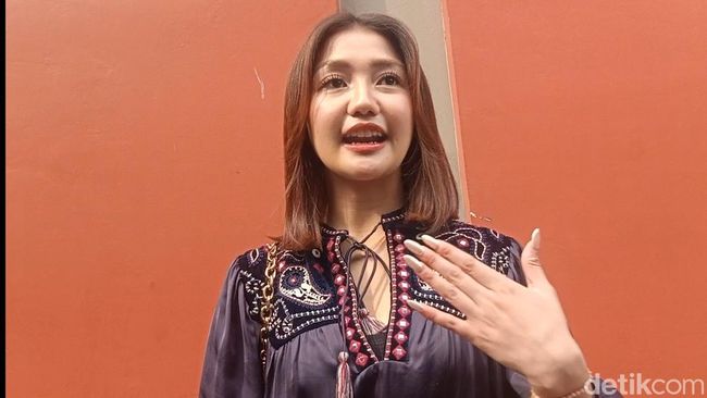 Penuh Haru, Chandrika Chika Ungkap Peran Ibunda saat Tersandung Kasus