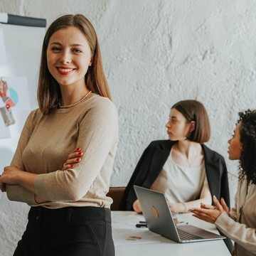 5 Kalimat yang Sering Diucapkan Atasan Baik Hati kepada Karyawannya