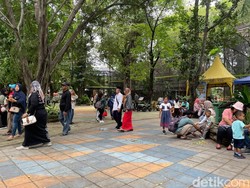 Minggu Pertama Februari, 13 Ribu Orang Berwisata ke Kebun Binatang Surabaya