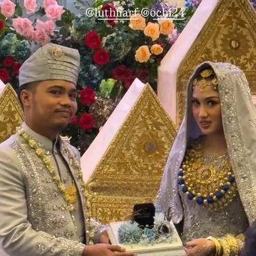 Terpopuler: Ochi Rosdiana Menikah hingga Kekayaan Raffi Ahmad Capai Rp1 Triliun