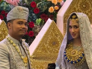  Ochi Rosdiana Menikah hingga Kekayaan Raffi Ahmad Capai Rp1 Triliun