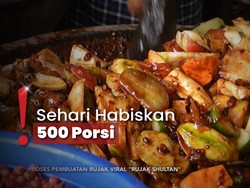 Rujak Bang Shultan Pakai 10 Jenis Buah Langka, Bikin Pembeli Ketagihan