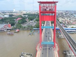 Ratu Dewa Ingin Jembatan Ampera Jadi Ikon Wisata Malam Bertaraf Nasional