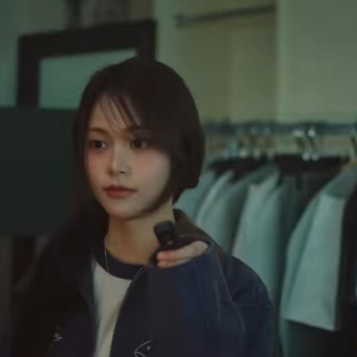 <p>Lantaran menjadi <em>idol</em> Indonesia yang berhasil masuk agensi <em>Big 3</em> di Korea Selatan, Carmen mendapat banyak dukungan dari para penggemarnya di Indonesia. (Foto: YouTube SMTOWN)</p>