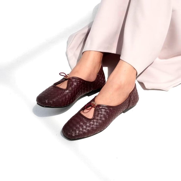 CEKHAS New Odelia Wood Flat Shoes