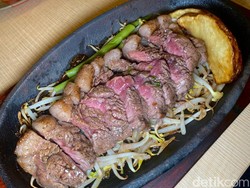Ikira Steak: Maknyus! Sirloin Steak ala Jepang dengan 5 Saus Pilihan