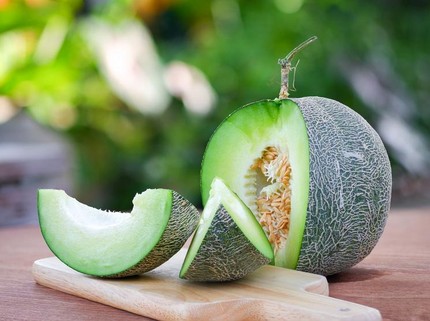 7 Buah untuk Mengatasi Sakit Asam Lambung