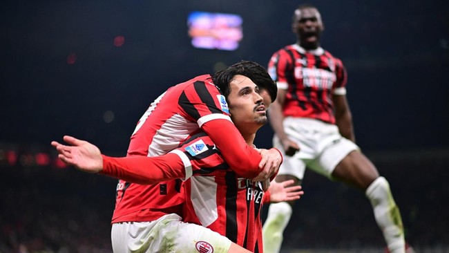 Duel Feyenoord Rotterdam vs AC Milan dalam playoff Liga Champions akan disiarkan langsung, Kamis (13/2) dini hari WIB.