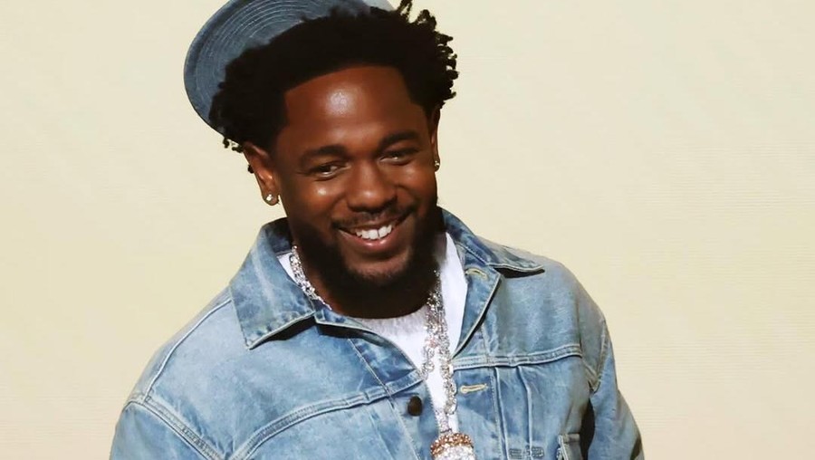 Kendrick Lamar Kendrick Lamar meraih lima piala Grammy 2025 berkat lagu Not Like Us.