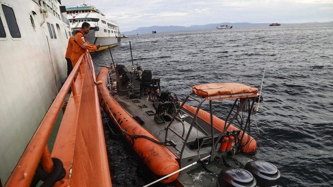 Kepala Basarnas Marsekal Madya TNI Kusworo memerintahkan investigasi peristiwa meledaknya kapal cepat atau speedboat Kantor SAR Ternate.