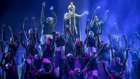 FOTO: Konser Bingah, Perayaan Sedekade Yura Yunita Bermusik