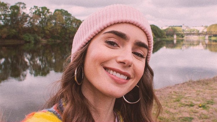 Lily Collins
