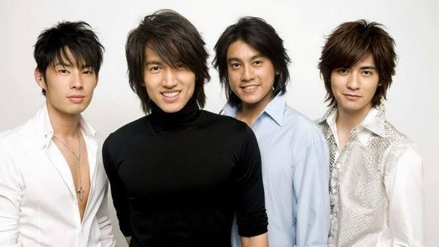 Lirik Lagu Jue Bu Neng Shi Qu Ni (OST Meteor Garden) - F4 Lirik Lagu Jue Bu Neng Shi Qu Ni (OST Meteor Garden) - F4
