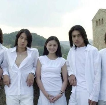 Lirik Lagu Qing Fei De Yi (OST Meteor Garden) - Harlem Yu