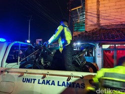Motor Adu Banteng di Sukabumi, 2 Orang Terbakar